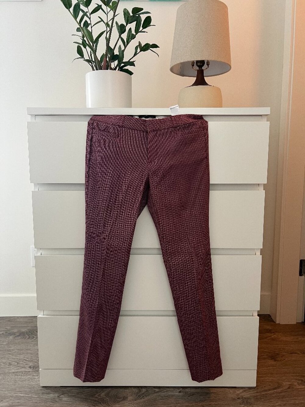 New Banana Republic Sloan Slim Ankle Pants - Size 2 - Burgundy Pattern